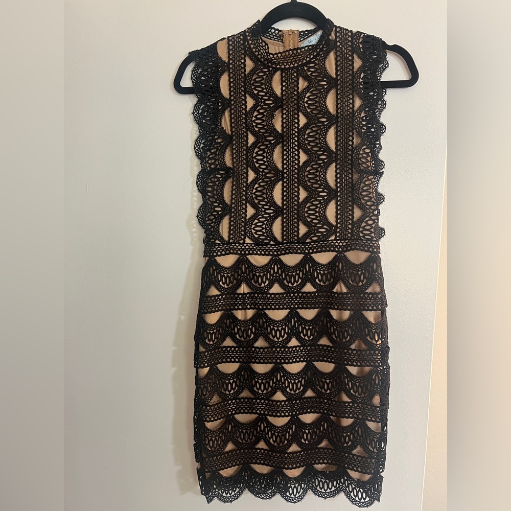 She + Sky Black and Tan Lace Midi Dress